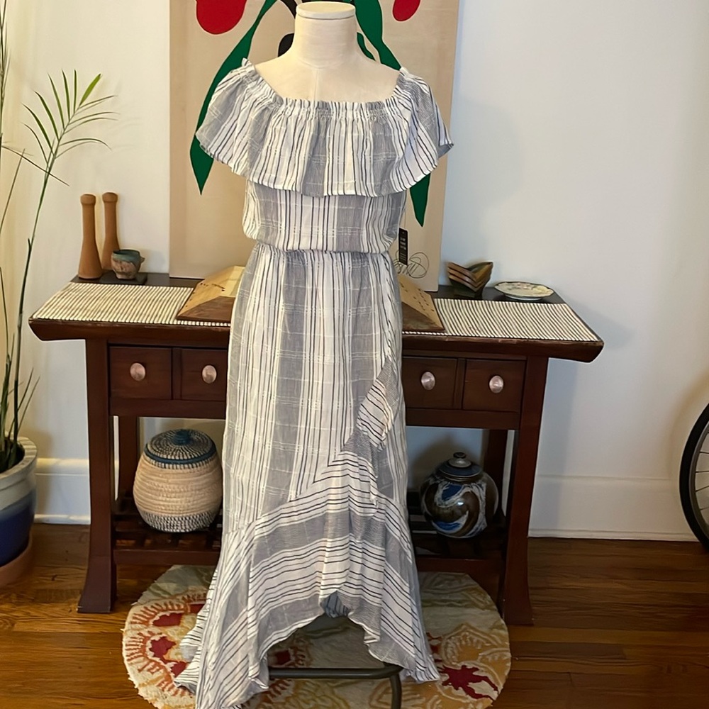 NWT - Express Navy/white Maxi ruffle dress size XS